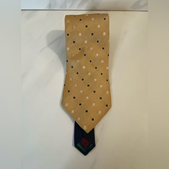 Tommy Hilfiger Other - Tommy Hilfiger 100% silk necktie